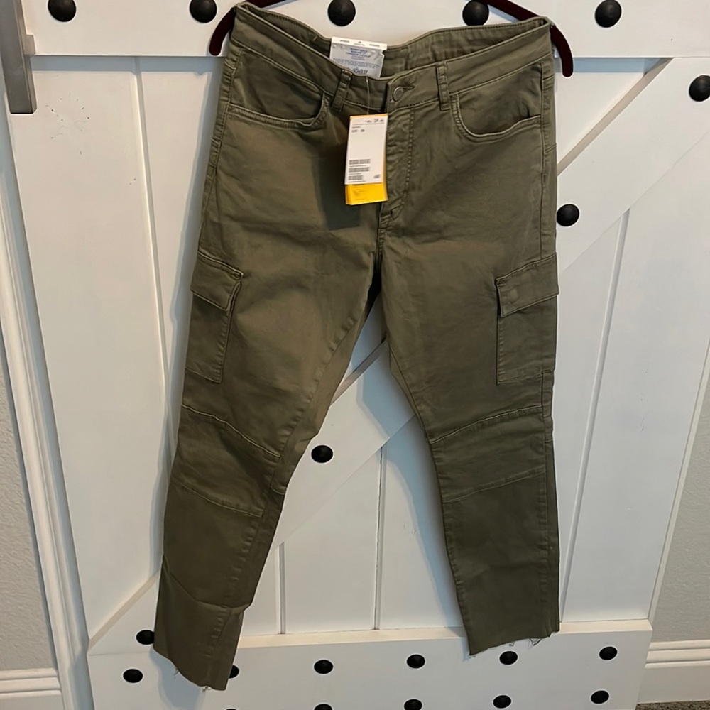 H&M Brand Greenish Khaki cargo type pants NWT size 30